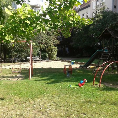 Lily Apartman Budapest Ngoại thất bức ảnh