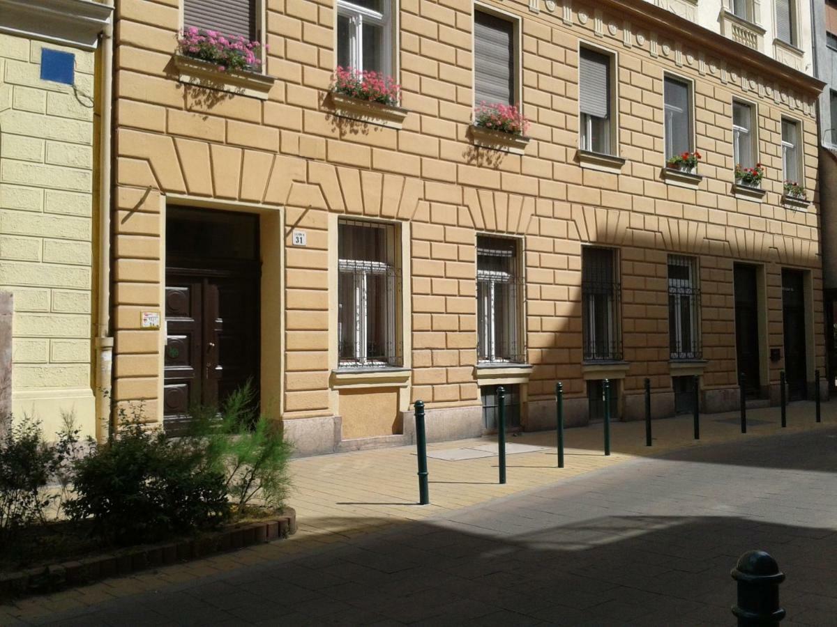 Lily Apartman Budapest Ngoại thất bức ảnh